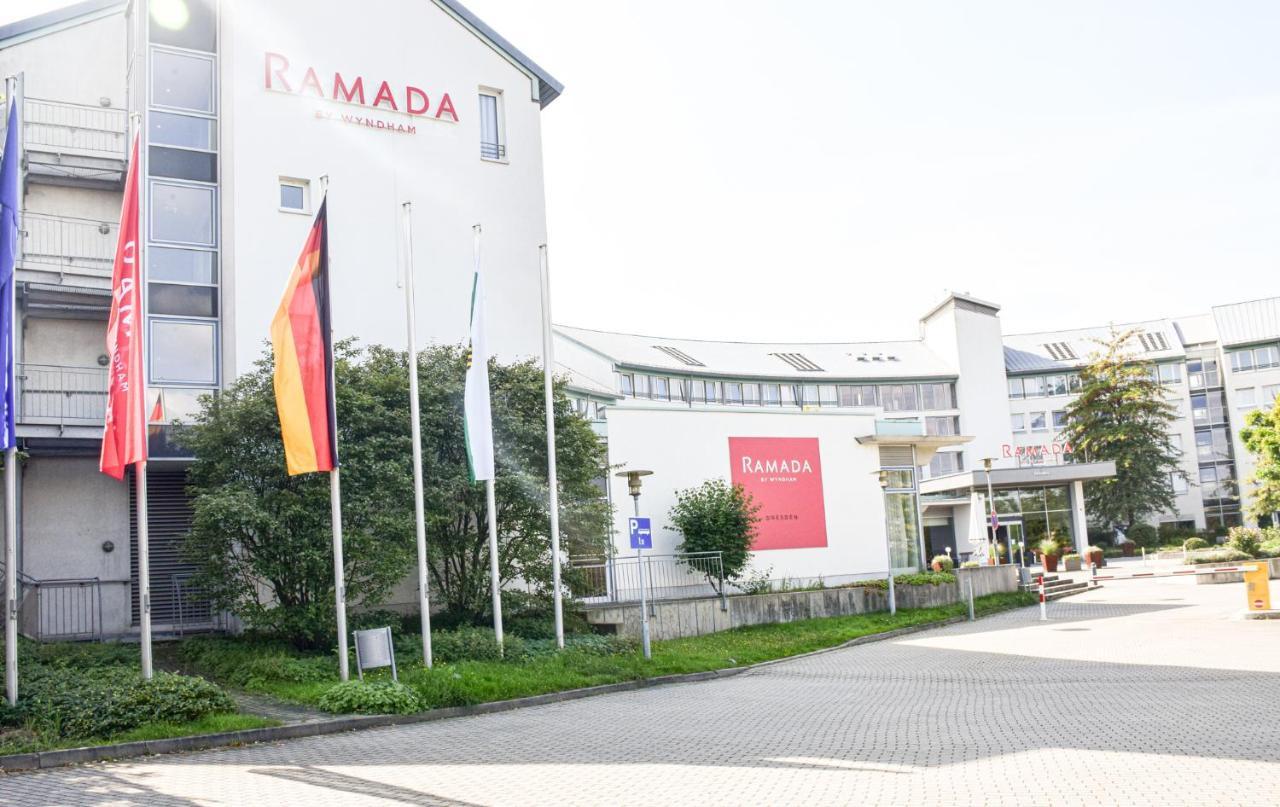 Hotel Ramada By Wyndham Dresde Exterior foto