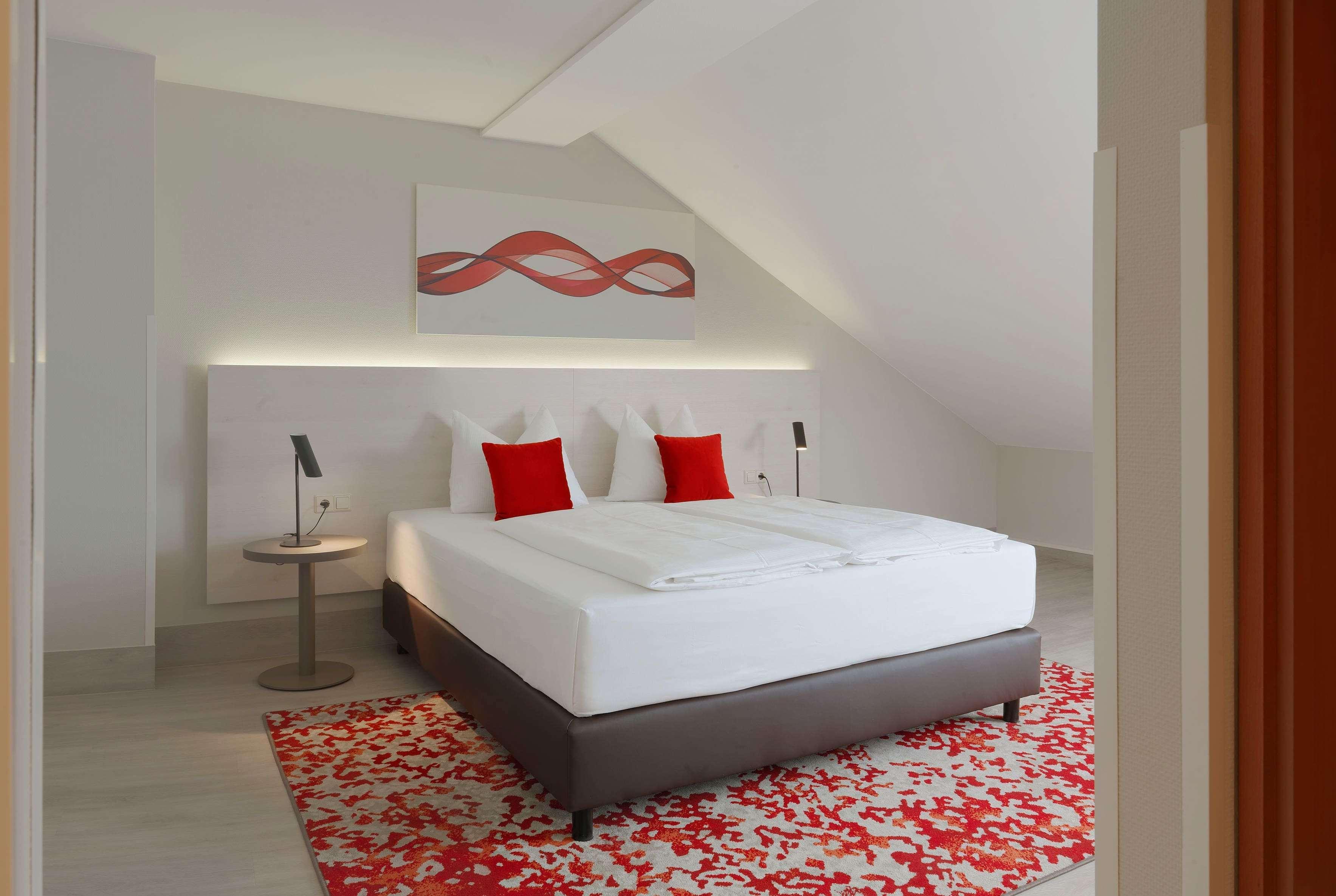 Hotel Ramada By Wyndham Dresde Exterior foto