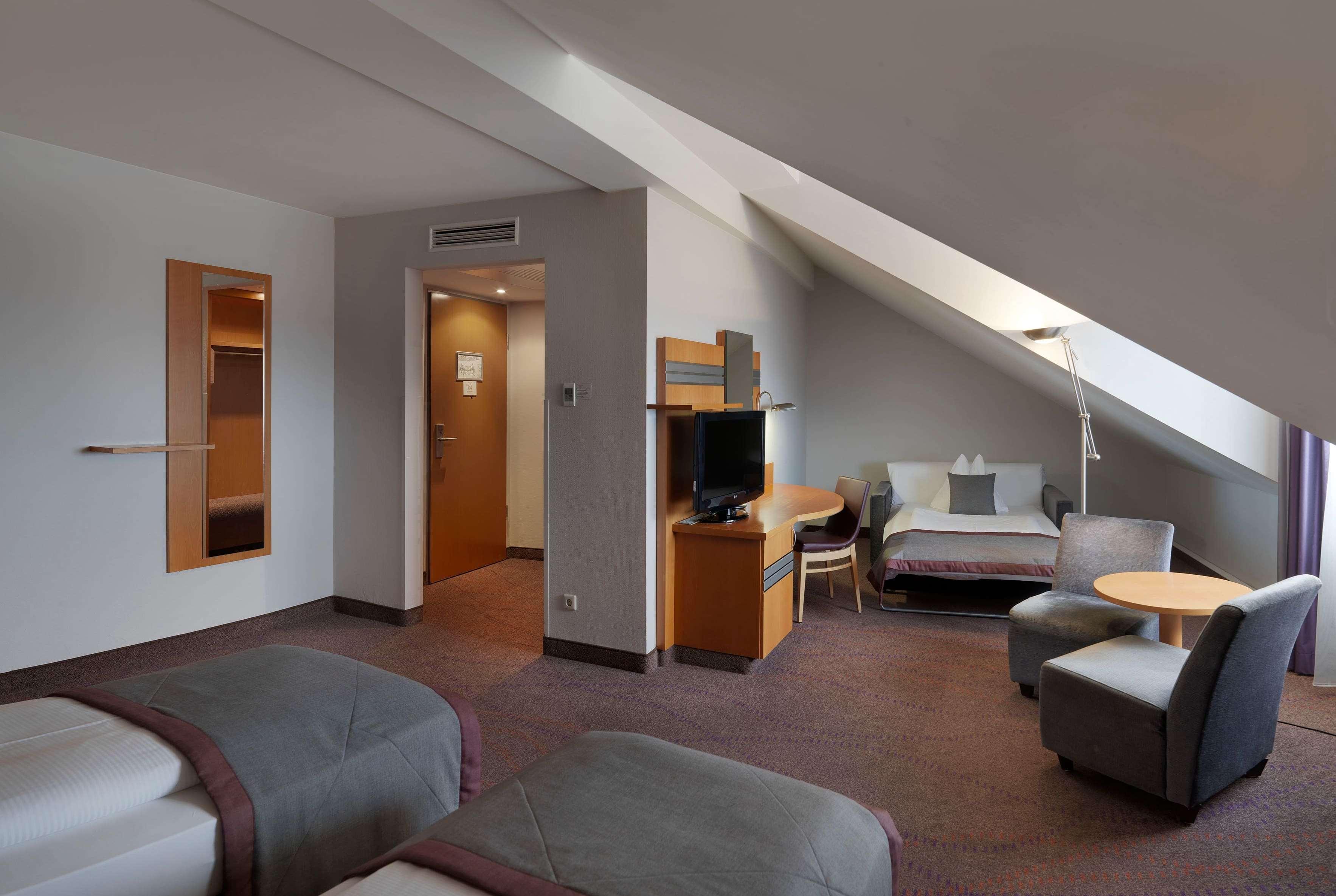 Hotel Ramada By Wyndham Dresde Exterior foto