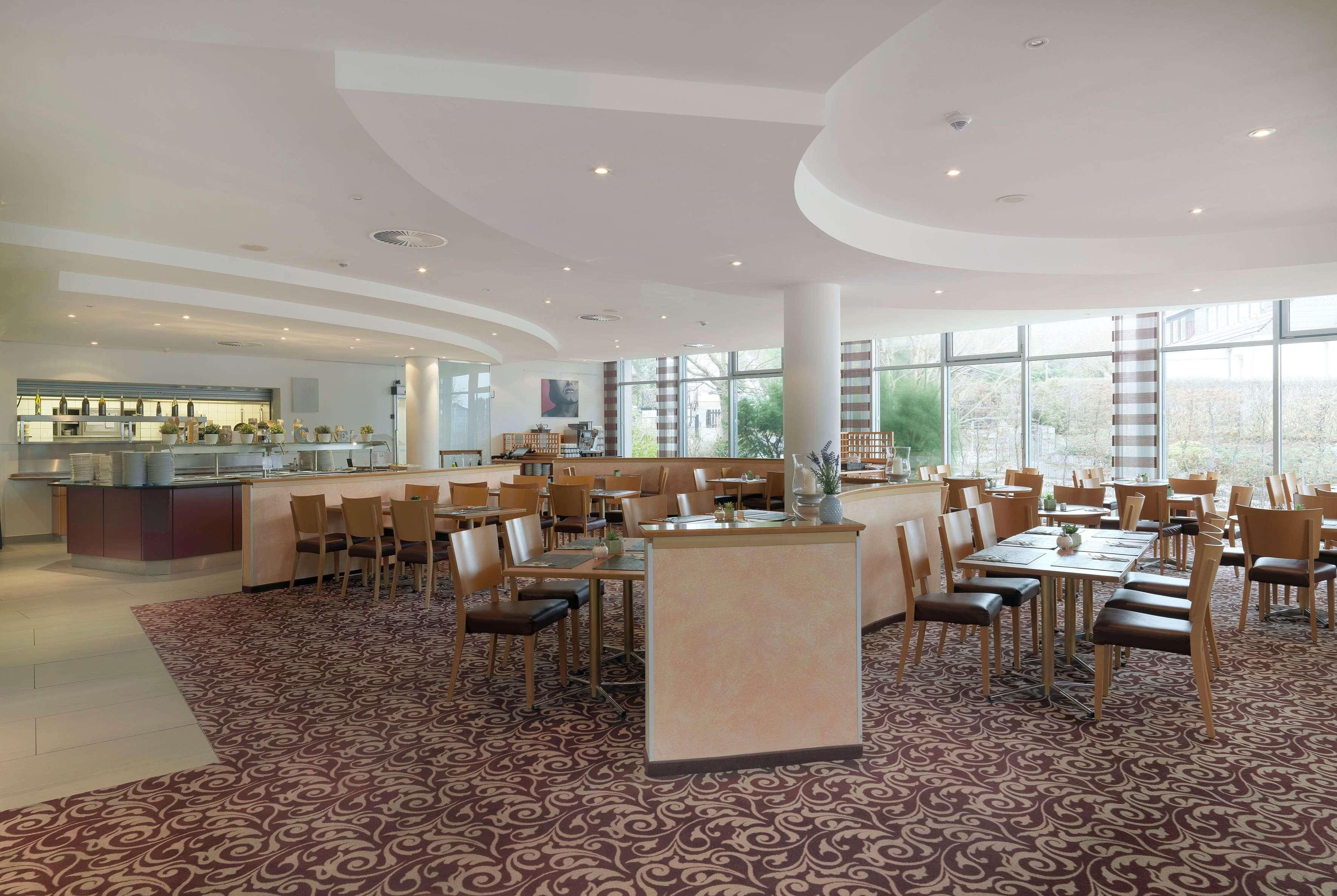 Hotel Ramada By Wyndham Dresde Exterior foto