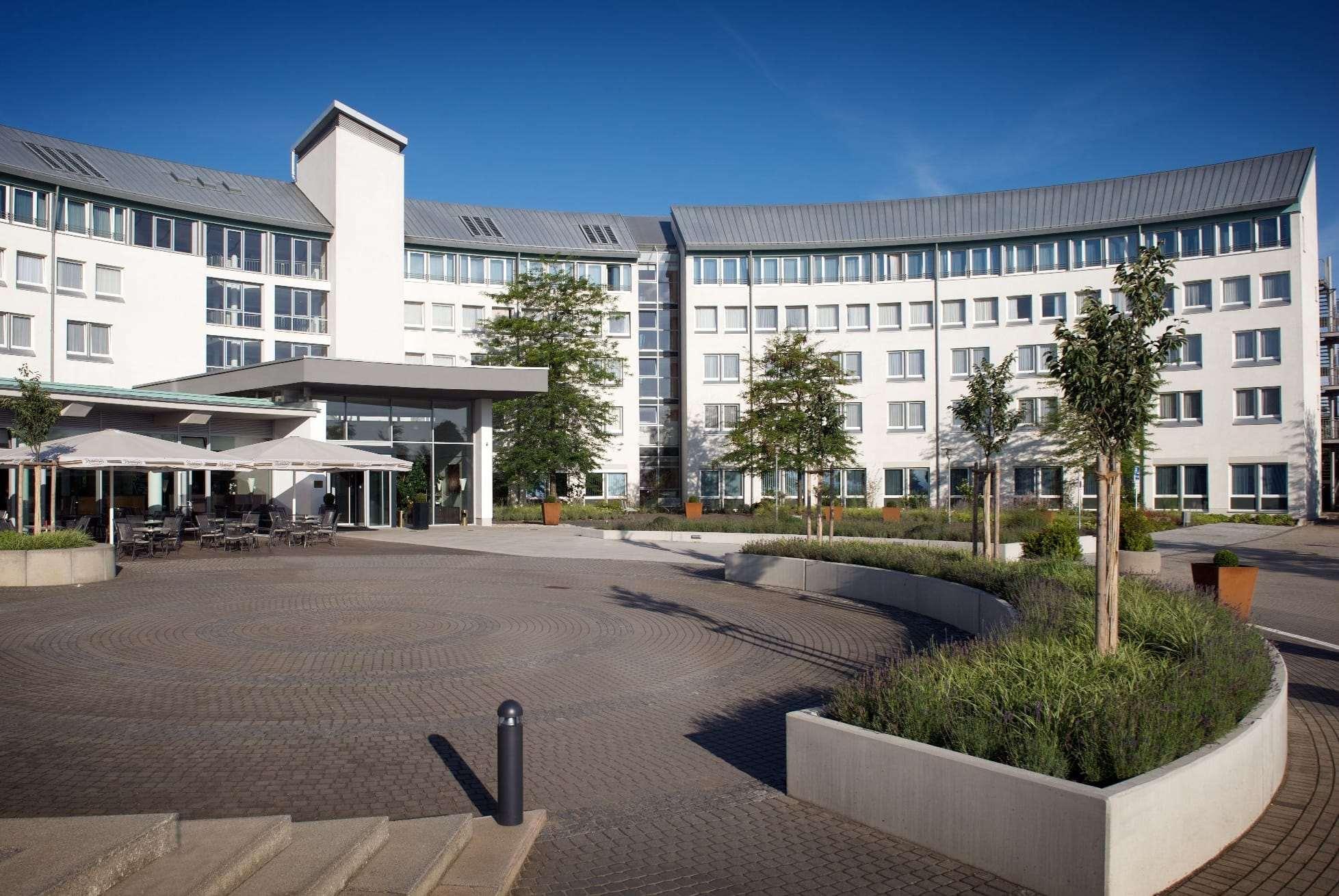 Hotel Ramada By Wyndham Dresde Exterior foto