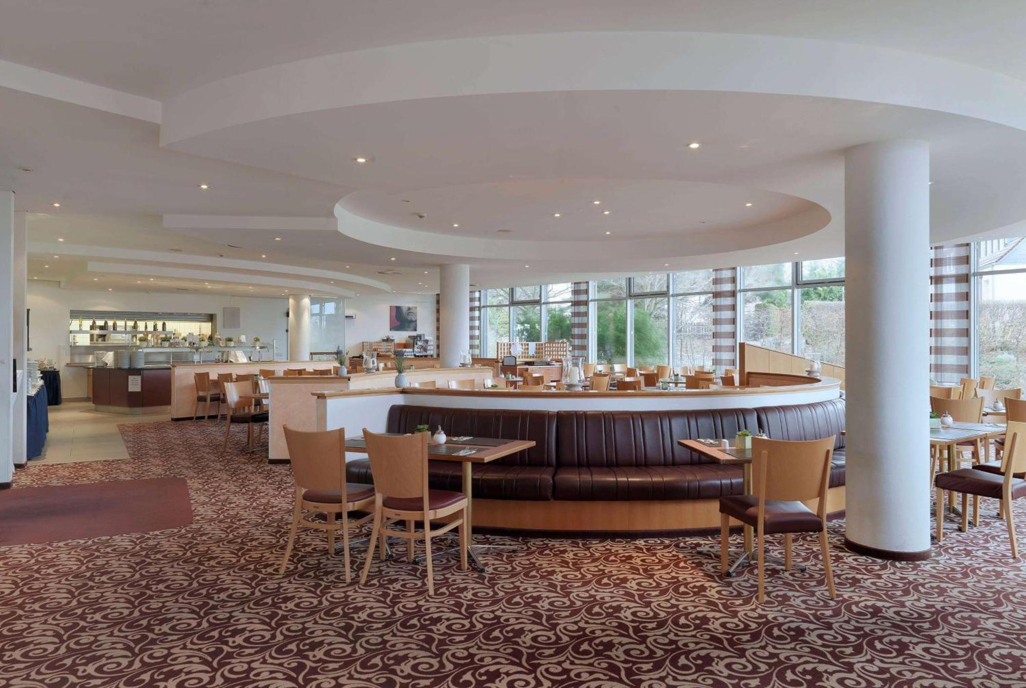 Hotel Ramada By Wyndham Dresde Exterior foto